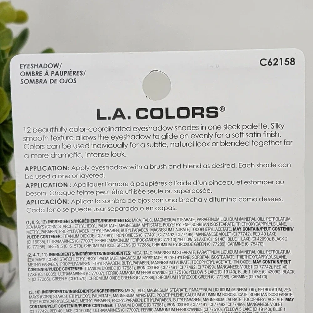 L.A. Colors 12 Color Eyeshadow Palette Nude Traditional C62158